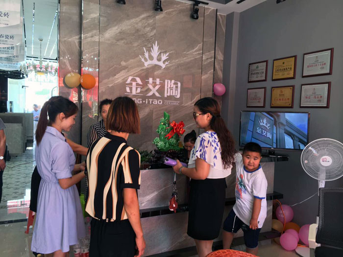 pg电子游戏瓷砖  瓷砖署理 陶瓷一线品牌 开业促销