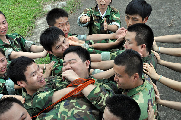 2013年8月pg电子游戏拓展训练