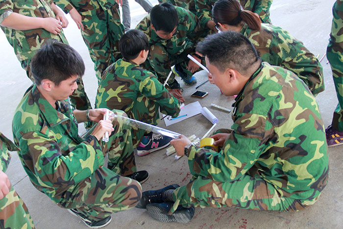 2017年2月13-15日，，pg电子游戏“虎狼道”户外拓展训练圆满竣事