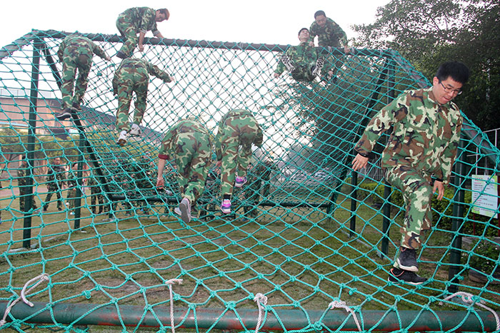 2017年2月13-15日，，pg电子游戏“虎狼道”户外拓展训练圆满竣事