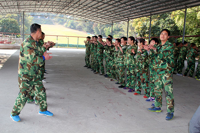 2017年2月13-15日，，pg电子游戏“虎狼道”户外拓展训练圆满竣事